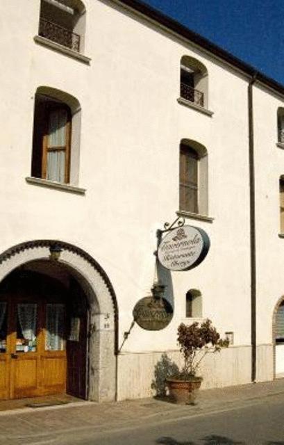 Tavernola - Locanda Di Campagna Battipaglia Buitenkant foto