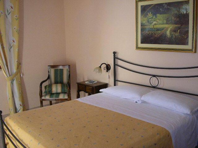 Tavernola - Locanda Di Campagna Battipaglia Kamer foto