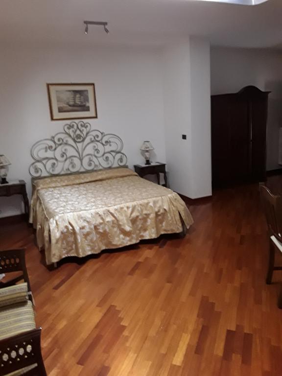 Tavernola - Locanda Di Campagna Battipaglia Buitenkant foto