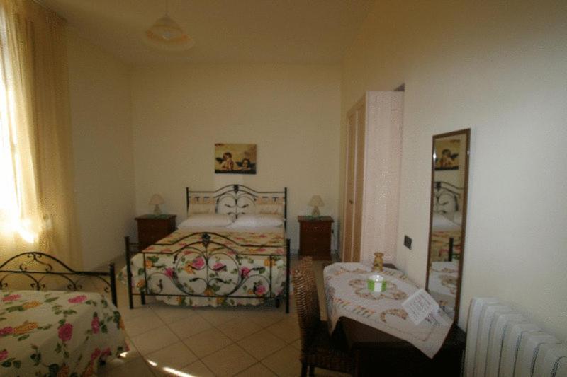 Tavernola - Locanda Di Campagna Battipaglia Kamer foto